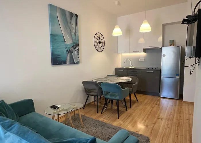 アパート アパートメント　アドリアティック　ブルー