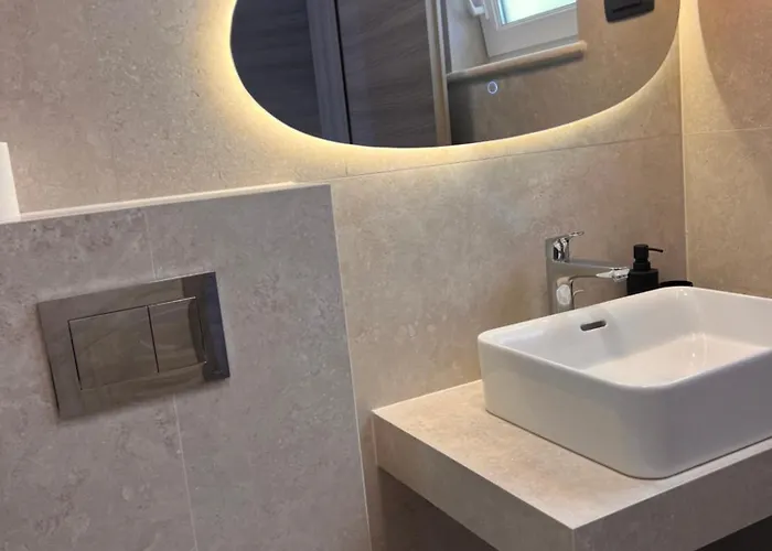 アパート アパートメント　アドリアティック　ブルー *