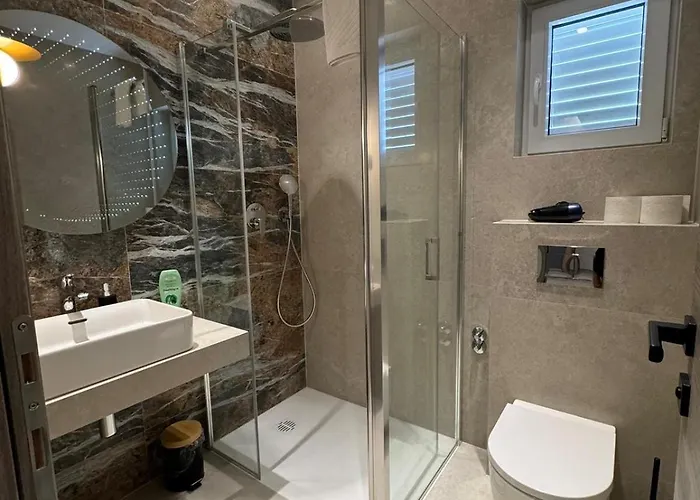 アパートメント　アドリアティック　ブルー *