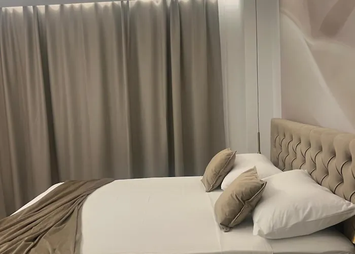 アパート アパートメント　アドリアティック　ブルー *